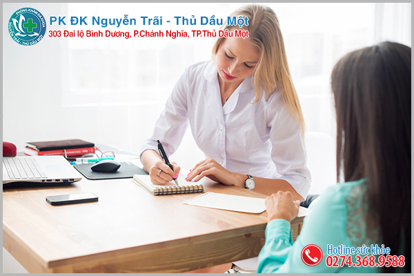 Đi tiểu ra máu có nguy hiểm không? triệu chứng của bệnh gì?